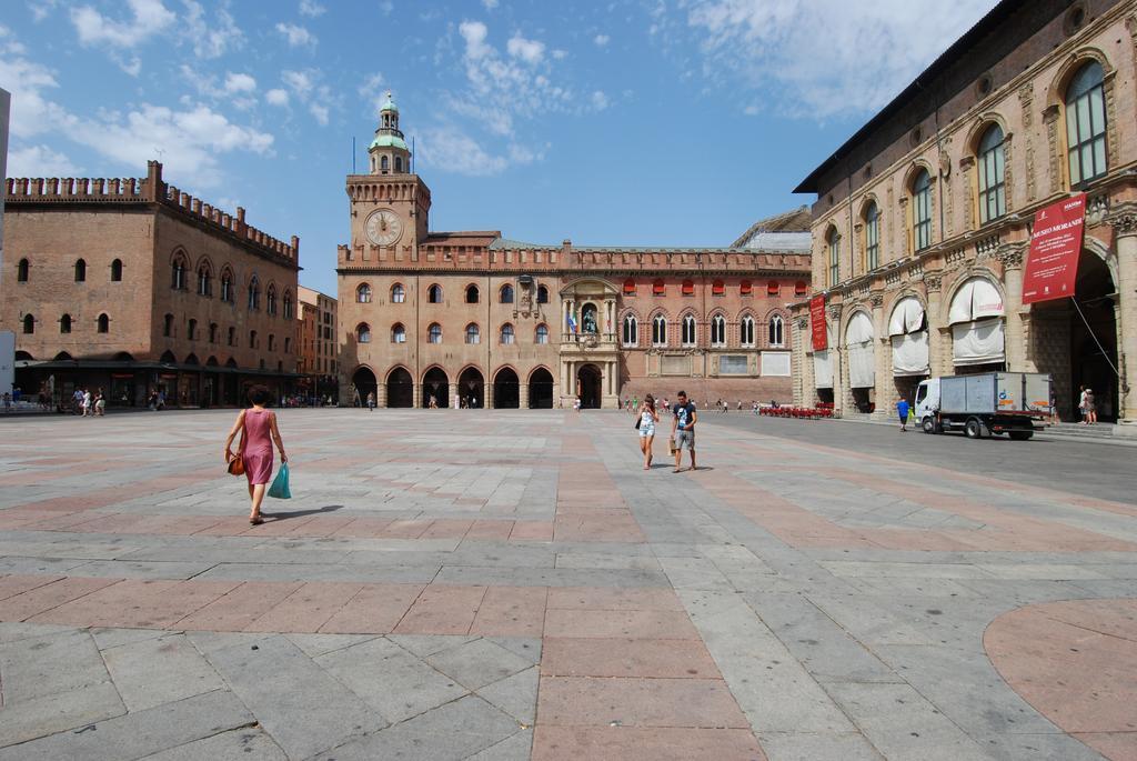 Ur-Nest Piazza Maggiore ボローニャ 部屋 写真